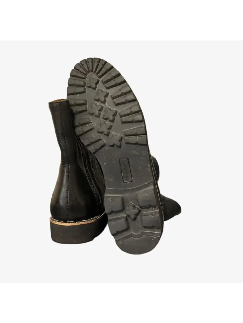 L'Amour Des Pieds Chelsea Boots 6.5 Black Leather Joose Ankle EUC Bootie Classic